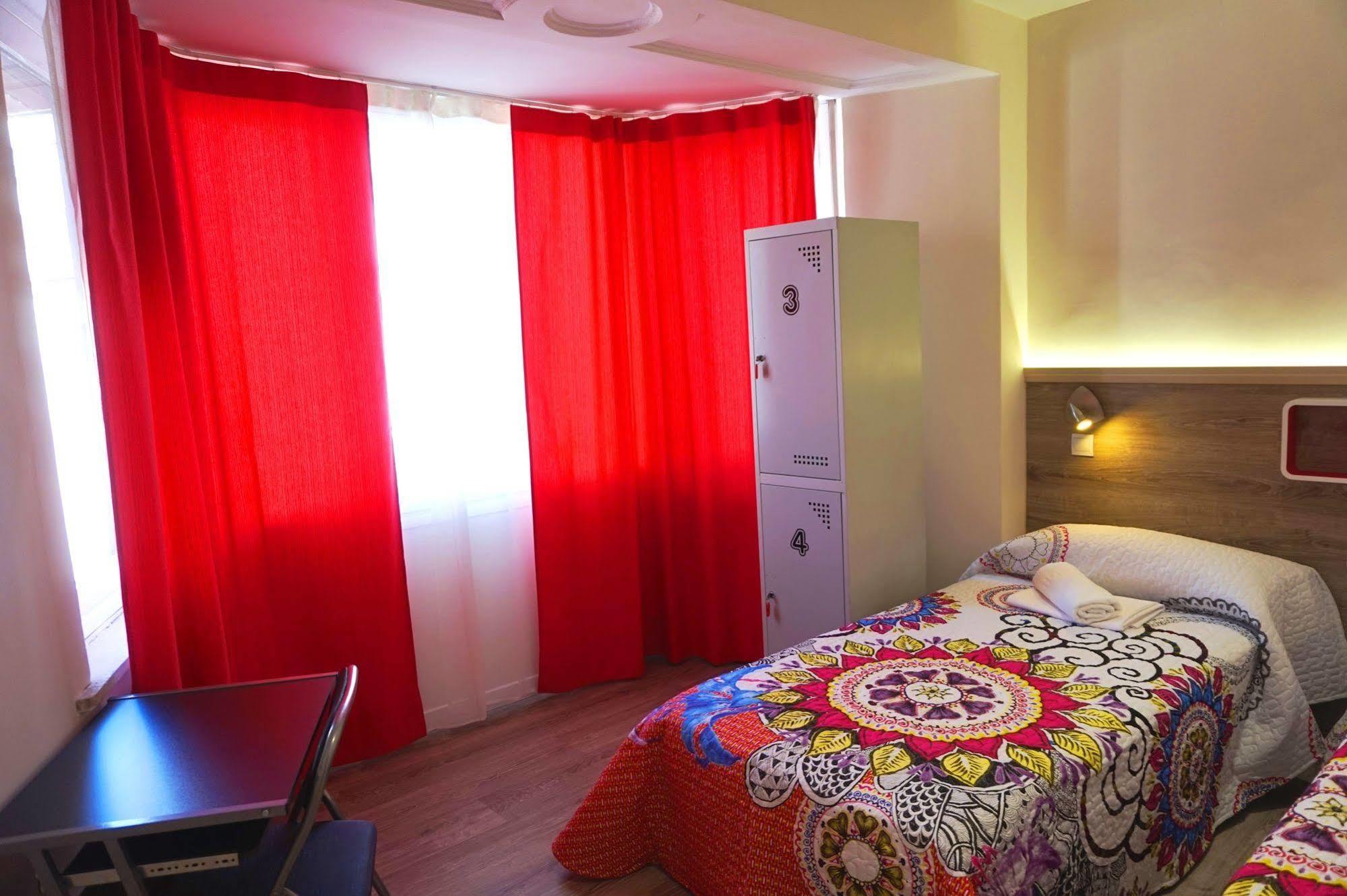 Muchomadrid Hostel Εξωτερικό φωτογραφία