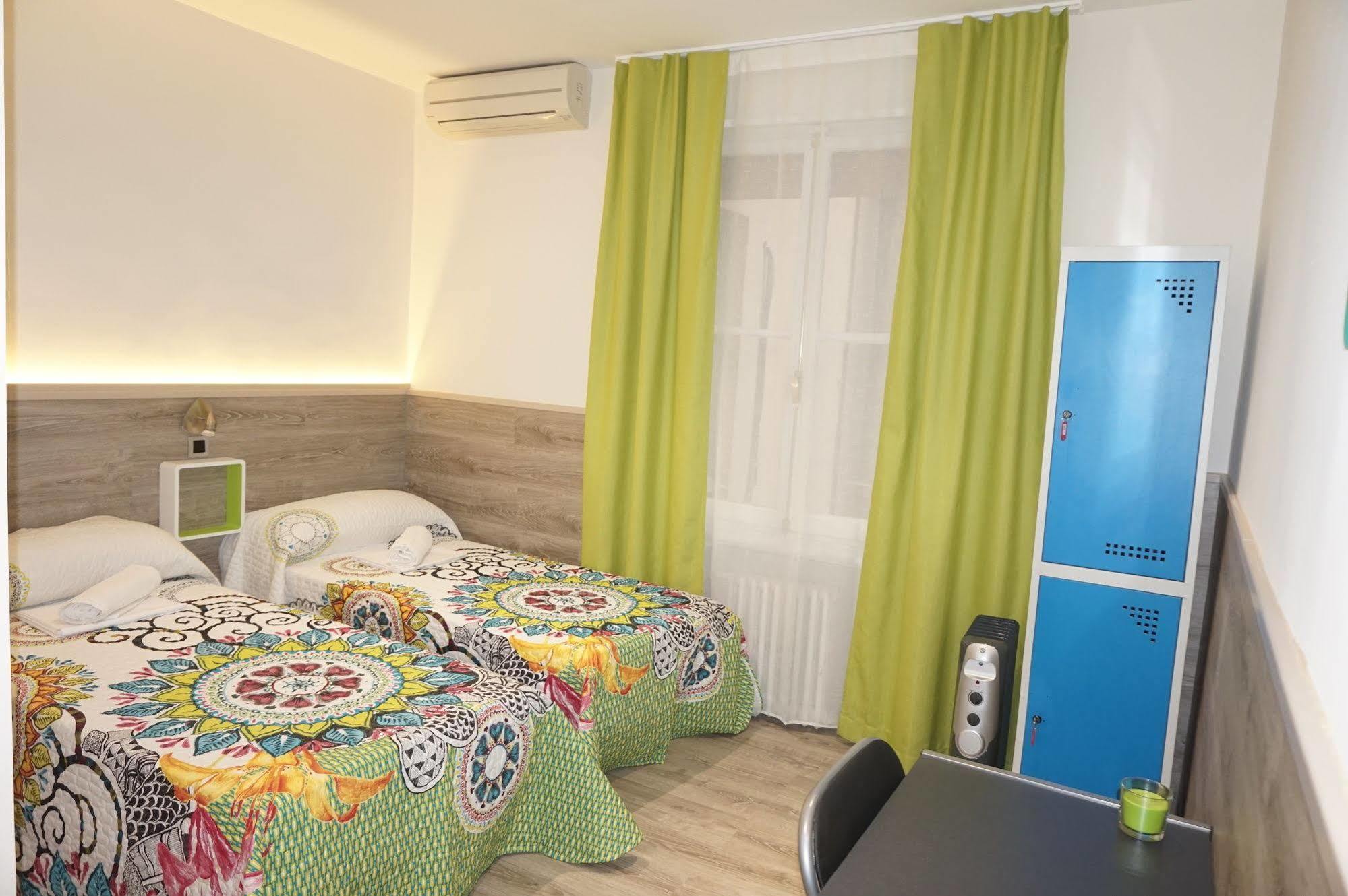 Muchomadrid Hostel Εξωτερικό φωτογραφία
