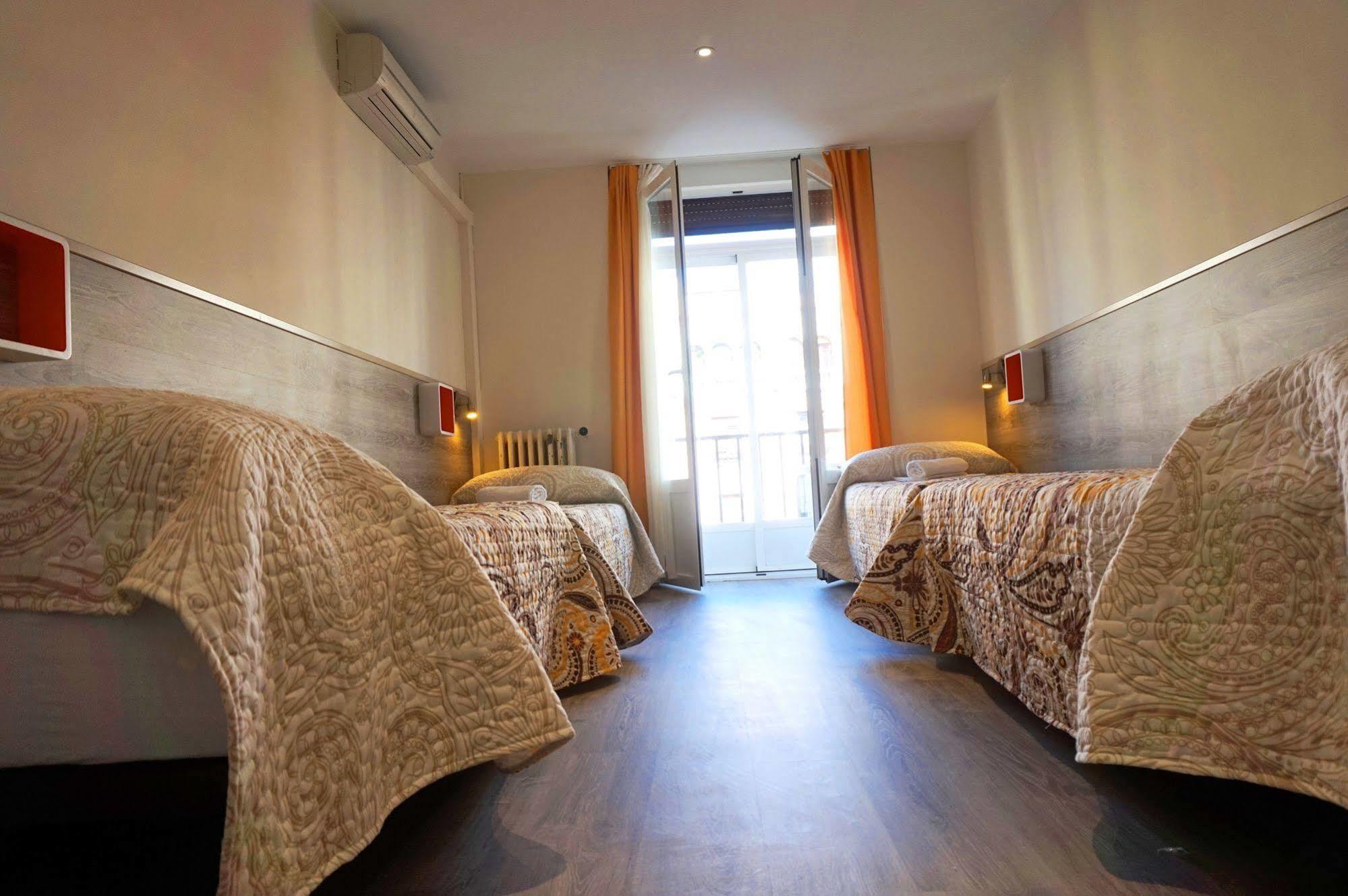 Muchomadrid Hostel Εξωτερικό φωτογραφία